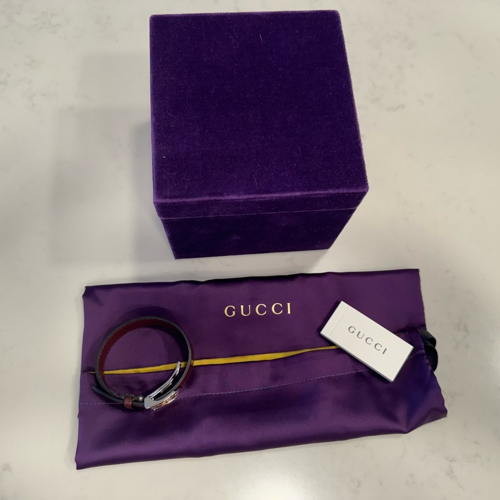 Gucci Burgundy Leather Watch in Purple and Gold Box - Picture 4 of 7